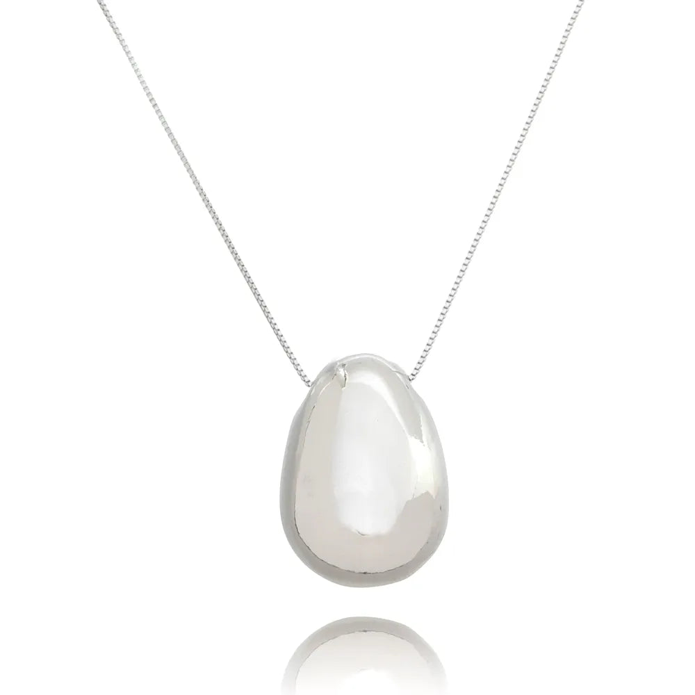 Short Necklace with Oval Pendant