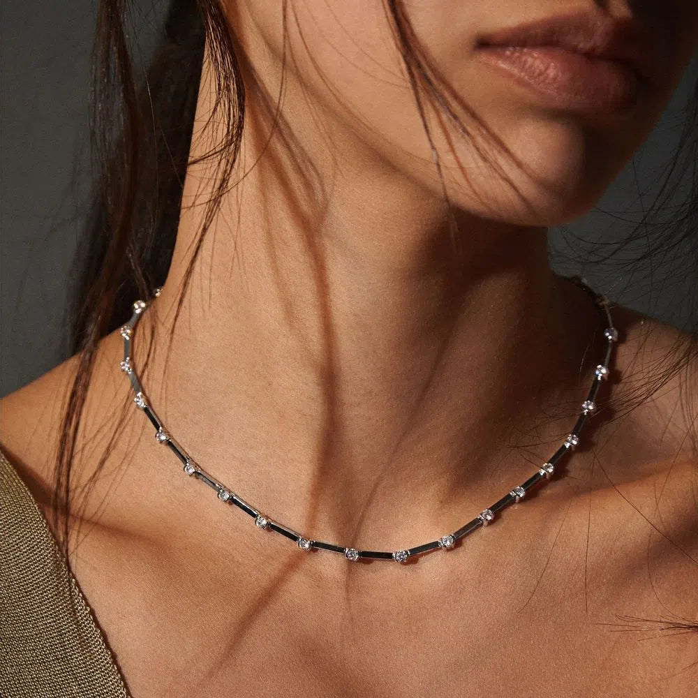 Riviera Slim Glow Necklace