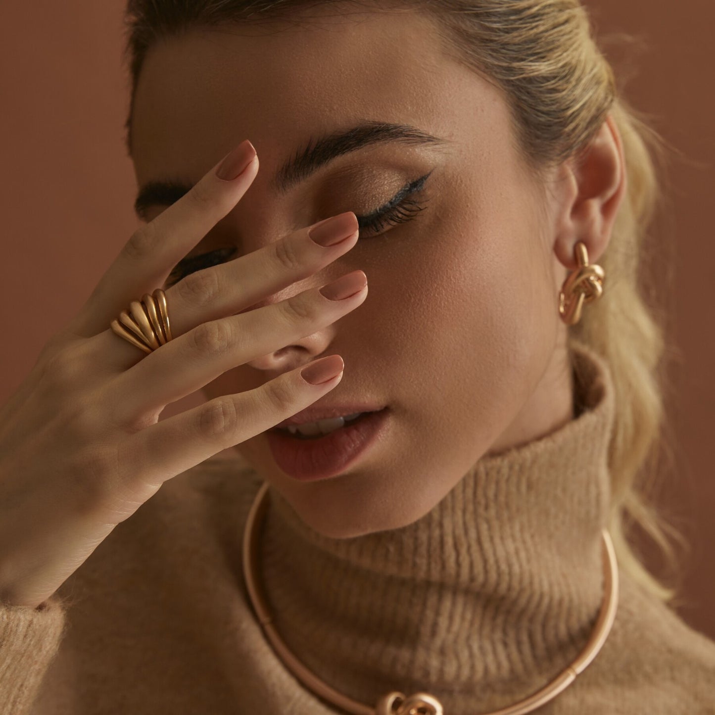 Matte five-way gold ring